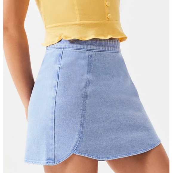 PacSun Dresses & Skirts - PacSun Tulip Skirt Size 28